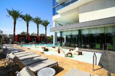 Luxury Suites at Palms Place - 