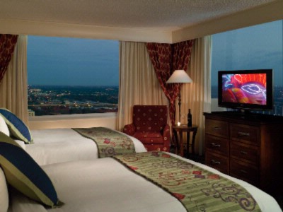 New Orleans Marriott - The New Orleans Marriott Boasts 1329 Guest Rooms And Suites Each Offering Terrific Views.
