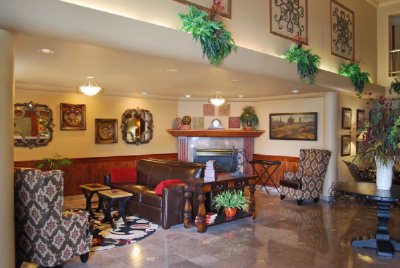 Oxford Suites Chico - Lobby