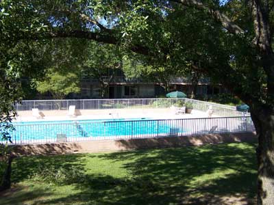 Days Inn - Swimming Pool