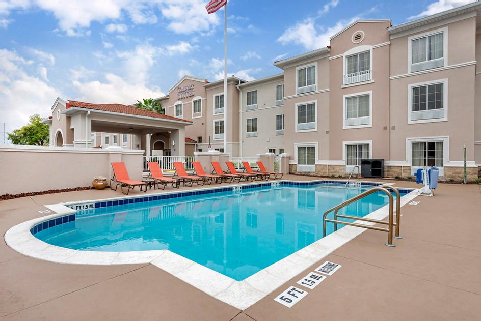 Comfort Suites Downtown Orlando - 