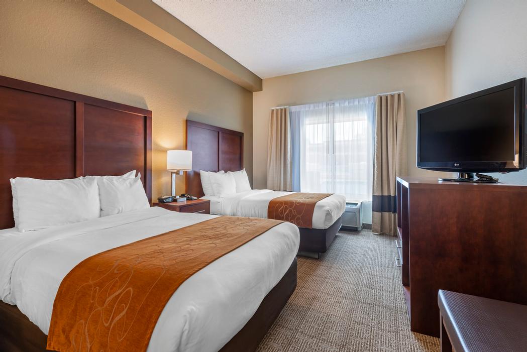 Comfort Suites Downtown Orlando - 
