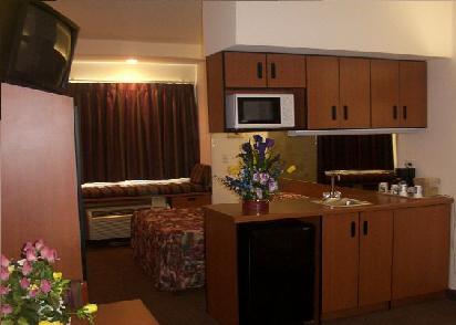 Microtel Inn & Suites - Suite