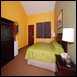 Econo Lodge Inn & Suites - Jacuzzi Suite