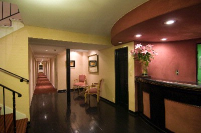 Wilshire Crest Hotel - Wilshire Crest Hotel Foyer