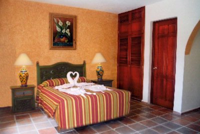 Hacienda San Miguel Hotel & Suites - 