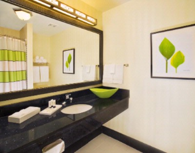 Fairfield Inn Webster East - Guest Bathroom
