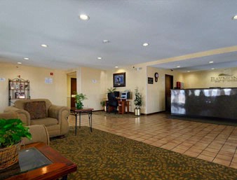 Baymont Inn & Suites - Lobby