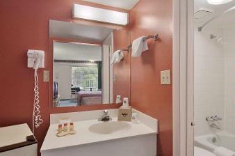 Days Inn - Vanity