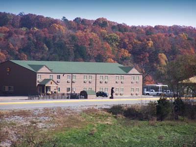 Booneslick Lodge Neosho - 