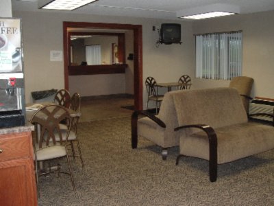 Klopfenstein Inn & Suites - 