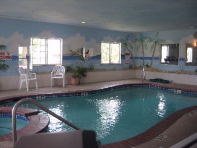 Crystal Suites - Indoor Pool