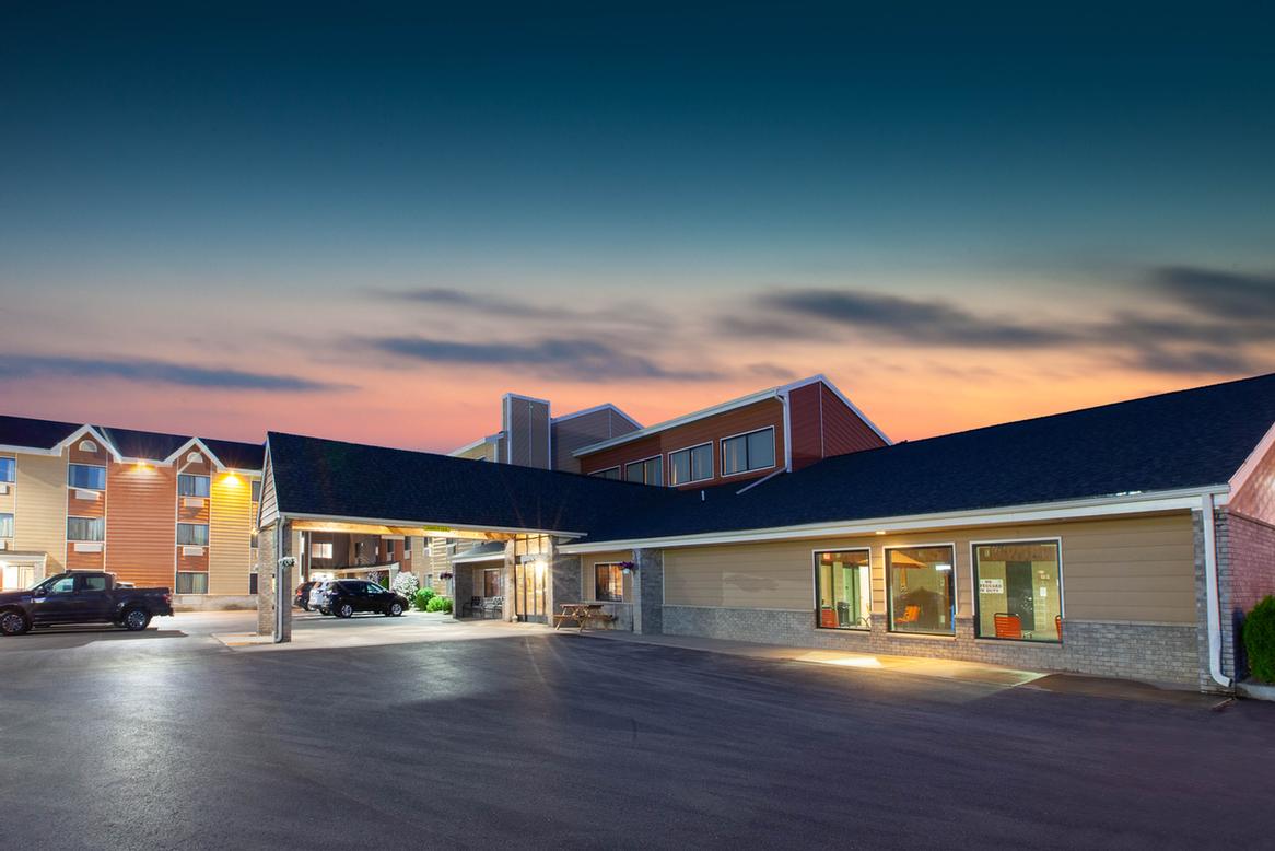 Americinn of Iron River - Exterior Photo