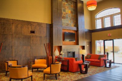 Quality Inn & Suites - Lobby