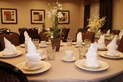 Hampton Inn & Suites Bush Int'l Airport - Meeting Rooms Are Available For Up 40 People