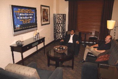 Hampton Inn & Suites Bush Int'l Airport - Lounge Area