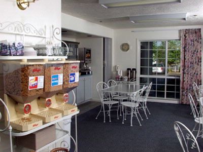 Best Western Grand Manor Inn - Best Western Grand Manor Inn Hotel Springfield Oregon Breakfast Room