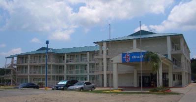Motel 6 Humble - Exterior