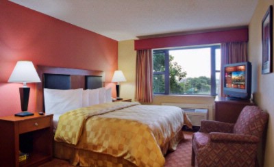 Clarion Hotel at Laguardia Airport - King Size