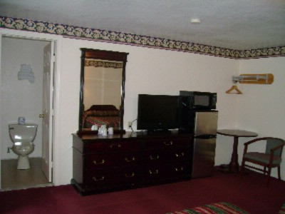 Passport Inn & Suites - 