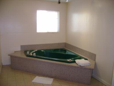 Passport Inn & Suites - 