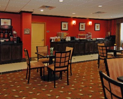 Comfort Suites - Breakfast Area