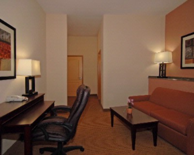 Comfort Suites - Suite Room