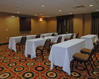 Comfort Suites - Meeting Room