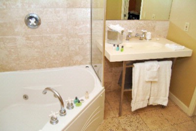 The Mercury Hotel South Beach - Bathroom