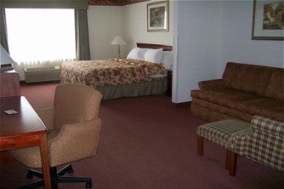Country Inn & Suites - 