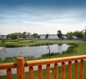 Arrowwood Resort & Conference Center - Enjoy A View Of Beautiful Lake Darling From Our New Townhouses.