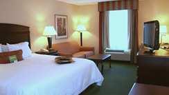 Hampton Inn & Suites - 