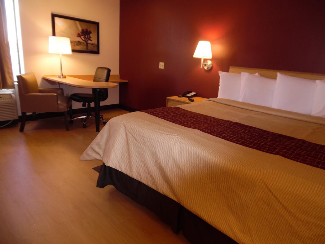 Red Roof Inn Phoenix Airport - 