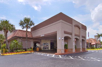 Ramada Plaza Ft. Lauderdale - Hotel Front