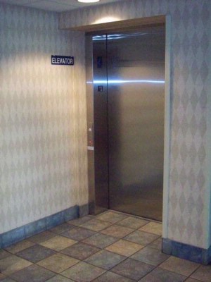Palisade Hotel - Elevator