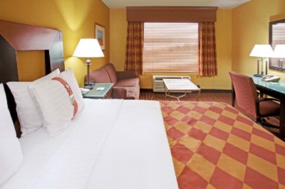 Holiday Inn Houston Intercontinental - Good Eats