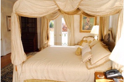 Church Point Manor - 