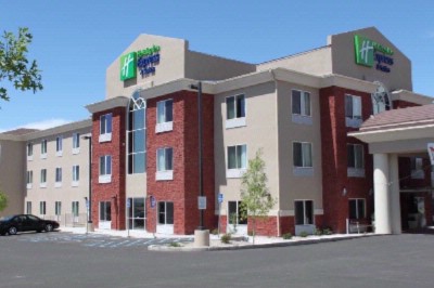 Holiday Inn Express & Suites Albuquerque Airport - 
