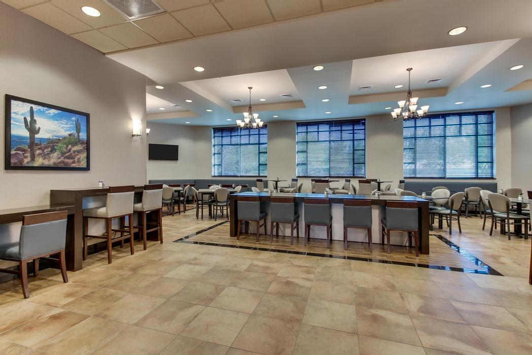 Drury Inn & Suites Pinnacle Peak - Double