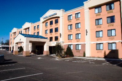 Comfort Inn & Suites - Exterior