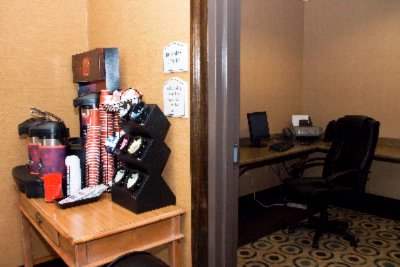 Comfort Inn & Suites - 24 Hour Business Center