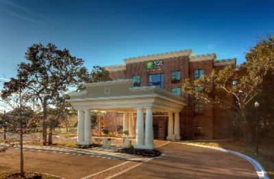 Front Entrance Of Hotel