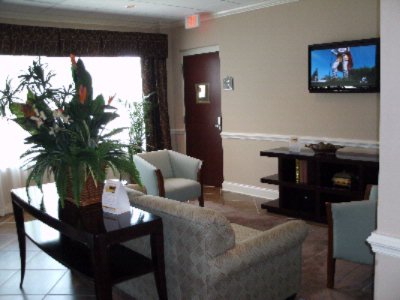 Comfort Inn & Suites - 