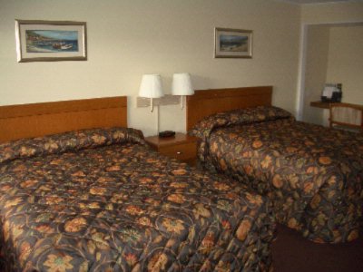 Broadway Inn - 