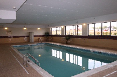 Hampton Inn & Suites - 