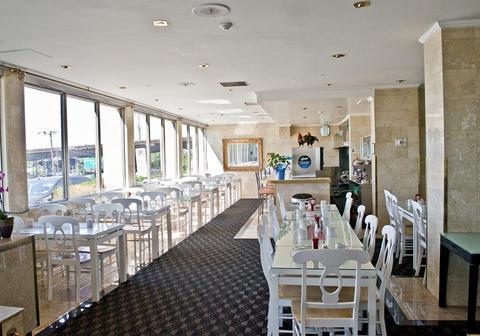 Days Inn Hotel - 