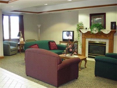 Holiday Inn Express Pella Iowa - Lobby