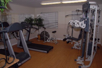 Econo Lodge Inn & Suites - Fitness Room