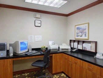 Wingate by Wyndham Houston / Willowbrook - Business Center