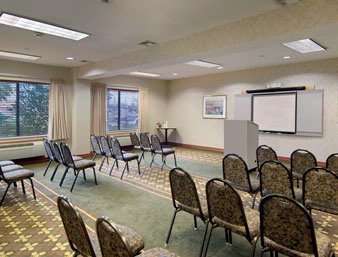 Wingate by Wyndham Houston / Willowbrook - Meeting Room